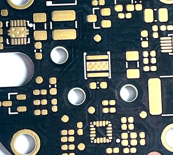 Korrispondenza Al Base PCB